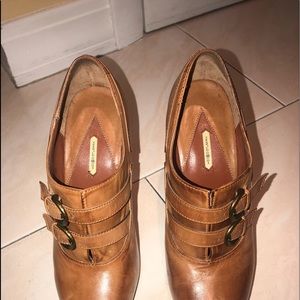 Max Studio tan colored booties